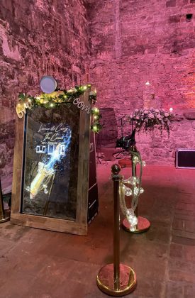 photo booth hire scotland rustic selfie mirror setup
